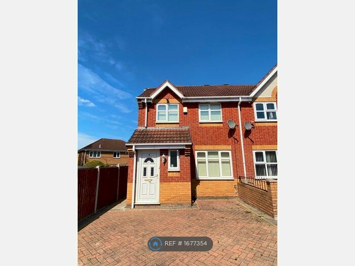 3 Bedroom Semi-Detached House To Rent In Cory Croft, Tipton, DY4