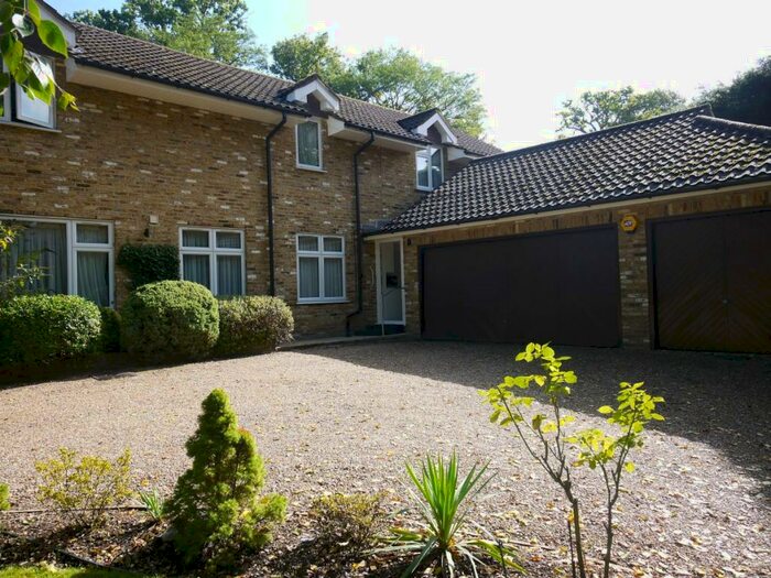 2 Bedroom Flat To Rent In Watford Road, Northwood, HA6