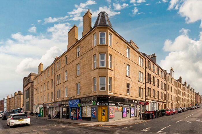 1 Bedroom Flat For Sale In / Yeaman Place, Edinburgh, EH11