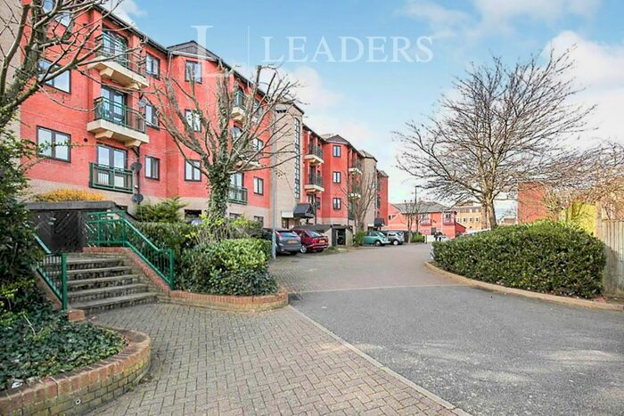 2 Bedroom Flat To Rent In Lownds Court, Queens Road, Bromley, BR1
