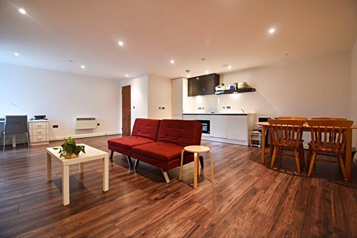 1 Bedroom Flat To Rent In Ground Floor, Churchill Place, Churchill Way, Basingstoke, RG21
