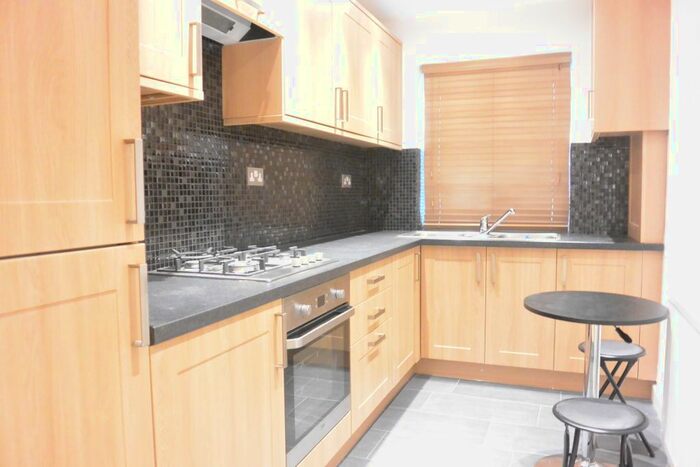 1 Bedroom Flat To Rent In Brentwood Lodge, Danescroft, Hendon, NW4
