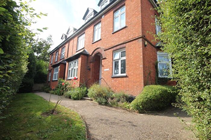 1 Bedroom Flat For Sale In Speldhurst Road, Southborough, Tunbridge Wells, TN4
