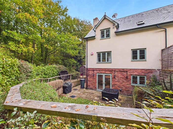 3 Bedroom End Of Terrace House For Sale In Magnolia Crescent, Great Warley, Brentwood, Essex, CM13