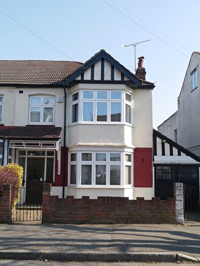 3 Bedroom End Of Terrace House To Rent In Stanley Road, London, E18