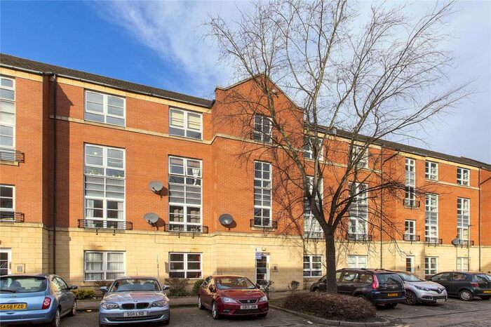 2 Bedroom Flat To Rent In Elbe Street, The Shore, Edinburgh, EH6