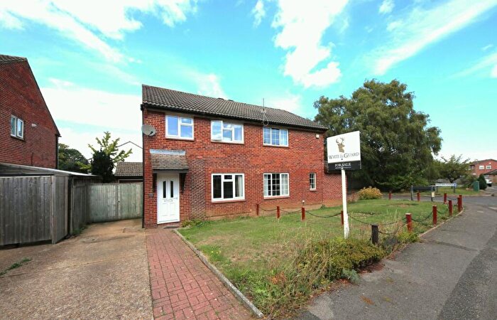 3 Bedroom Semi Detached House For Sale In Whitebeam Road, Hedge End, SO30