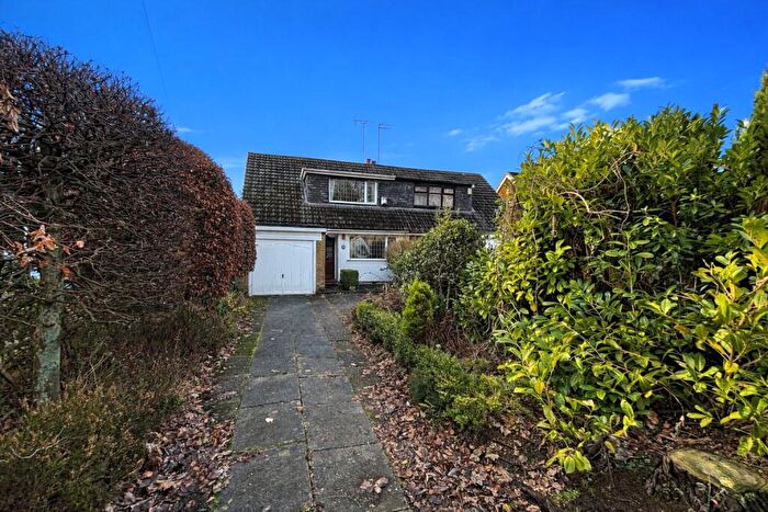 3 Bedroom Semi Detached House For Sale In Marland Old Road, Marland, Rochdale, OL11