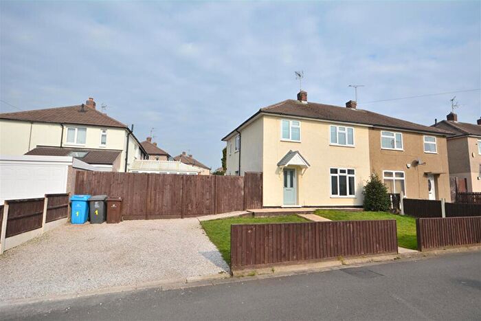 3 Bedroom House To Rent In Norwood Close, Derby, DE22