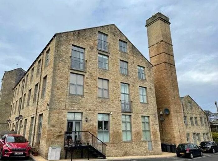 2 Bedroom Flat For Sale In Burnside, Addingham, Ilkley, LS29