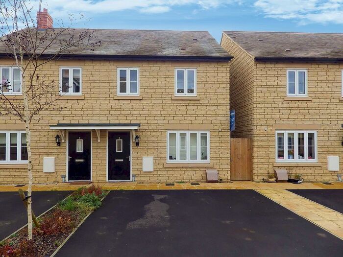 3 Bedroom Semi-Detached House To Rent In Crista Place, Carterton, Oxfordshire, OX18