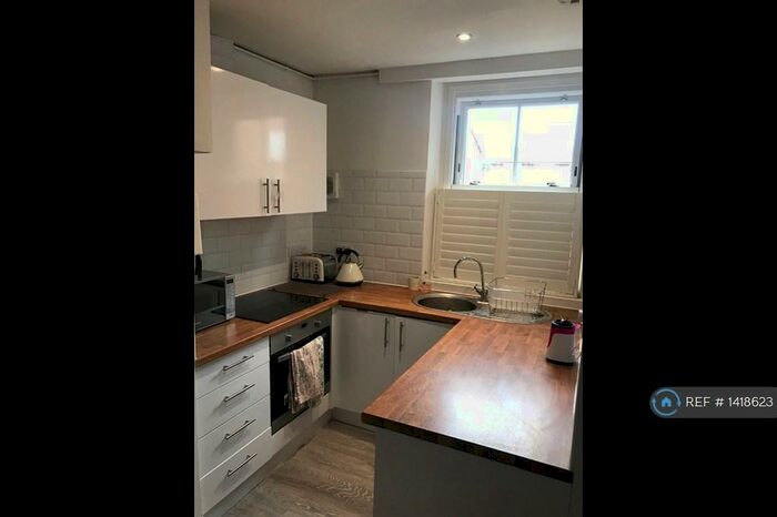1 Bedroom Flat To Rent In Crystal Palace, London, SE19