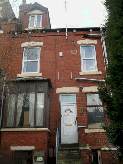 4 Bedroom Property To Rent In Wrangthorn Terrace, Hyde Park, Leeds, LS6