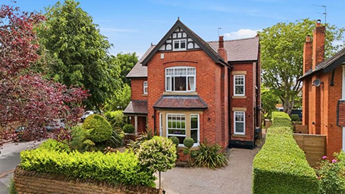 5 Bedroom Detached House For Sale In Musters Road, West Bridgford, Nottingham, Nottinghamshire, NG2