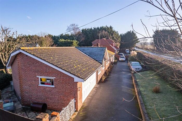 5 Bedroom Detached Bungalow For Sale In Epping Road, Broadley Common, EN9