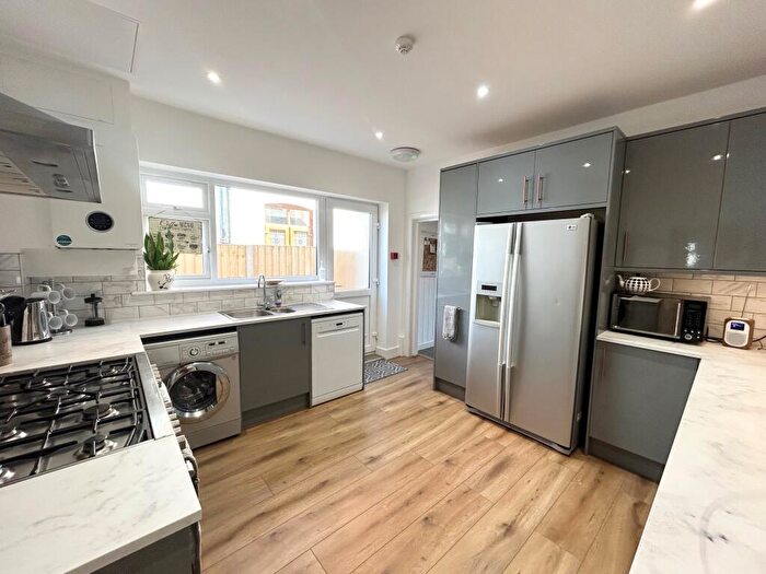 3 Bedroom House To Rent In Grand Avenue, Southbourne, BH6