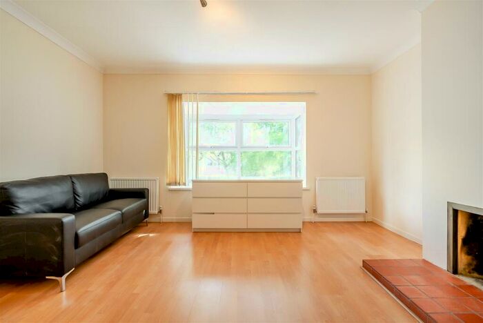 4 Bedroom House To Rent In Ironmongers Place, Mudchute, E14