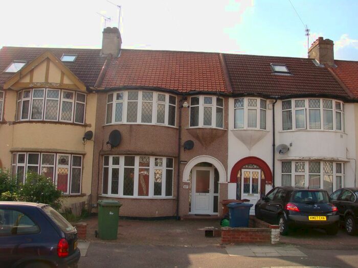 1 Bedroom Terraced House To Rent In Ruskin Gardens, Harrow, HA3
