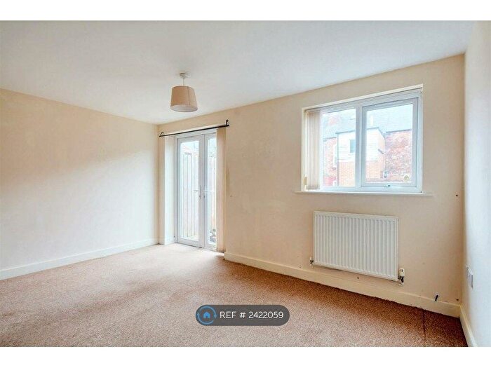 4 Bedroom Terraced House To Rent In Port Arthur Road, Nottingham, NG2