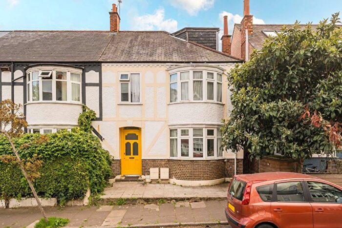 4 Bedroom Flat For Sale In Athlone Road, Brixton, SW2
