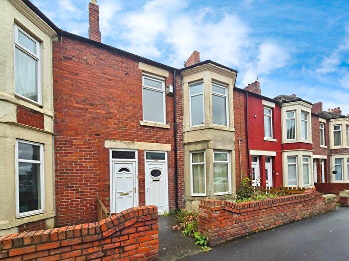 2 Bedroom Flat For Sale In Millbank Terrace, Bedlington, NE22