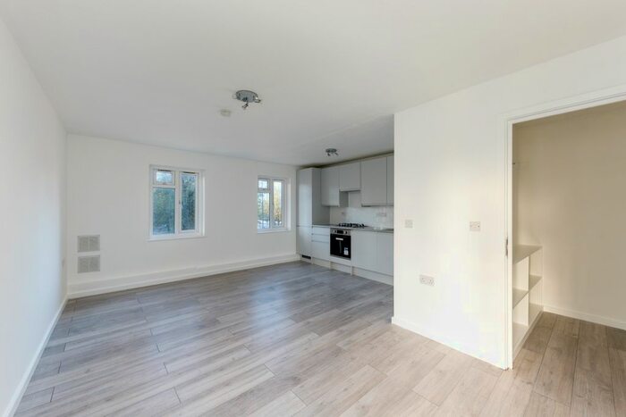 1 Bedroom Flat To Rent In Jamaica Road, London, SE16