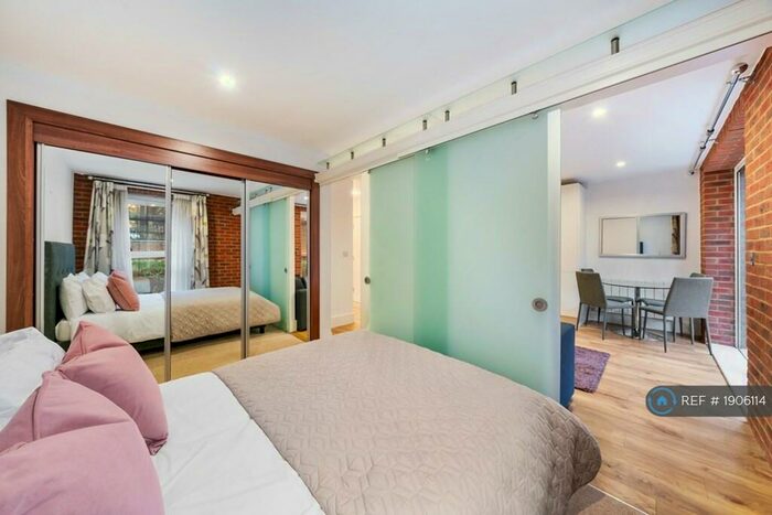 1 Bedroom Flat To Rent In Warehouse Court, London, SE18