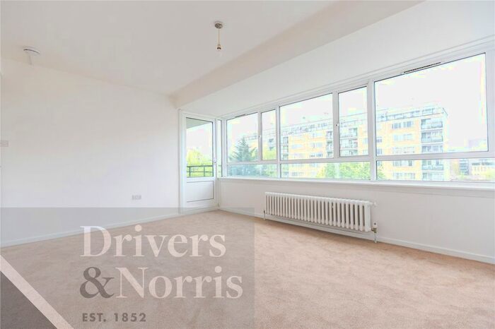 2 Bedroom Flat To Rent In Sheraton House, Churchill Gardens Road, Pimlico, London, SW1V