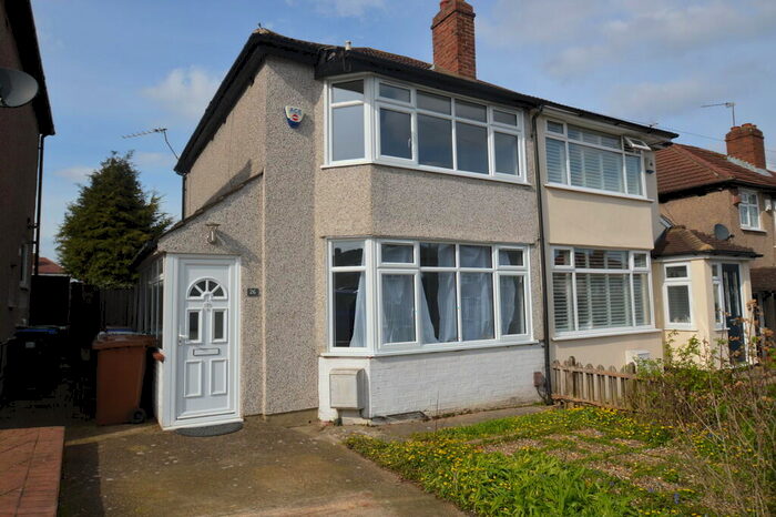 2 Bedroom Semi-Detached House To Rent In Fairwater Avenue, Welling, DA16