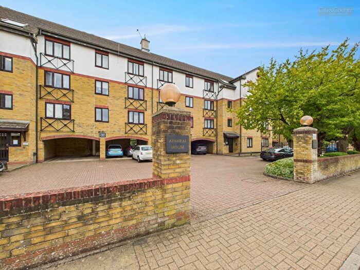 2 Bedroom Flat For Sale In Viersen Platz, Peterborough, PE1