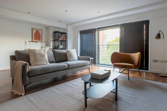 2 Bedroom Flat To Rent In Old Street, London, EC1V