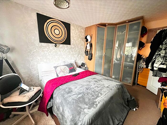 2 Bedroom Flat For Sale In Cedar Court, Pear Tree Drive, Great Barr, B43