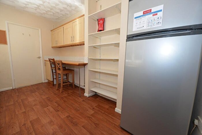4 Bedroom Terraced House To Rent In Woodside Road, Southampton, SO17