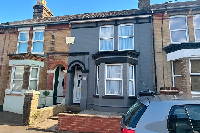 3 Bedroom House To Rent In Longfield Road, Dover, CT17