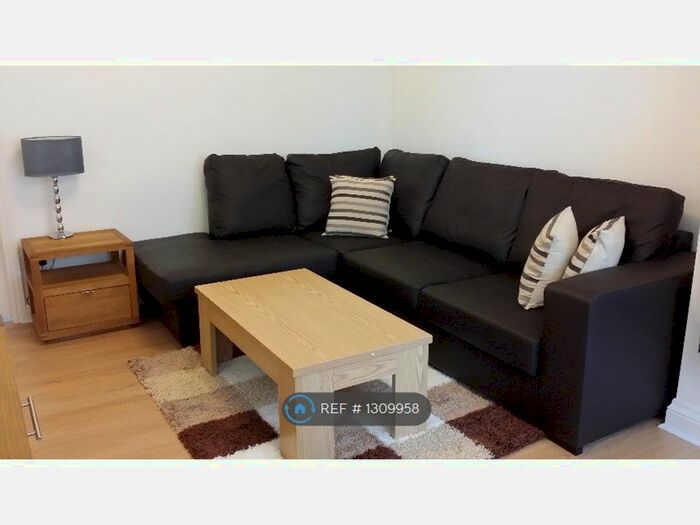 1 Bedroom Flat To Rent In Green Lane, Morden SM4