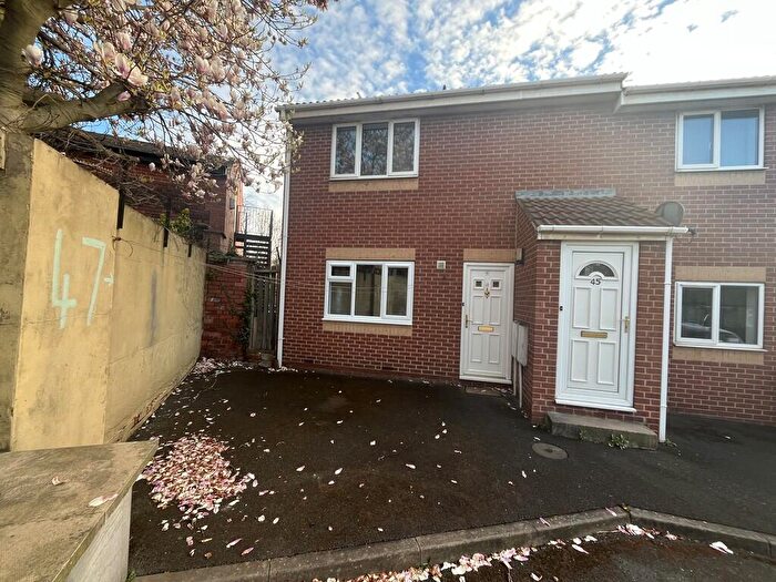 2 Bedroom Flat To Rent In Winifred Street, Masbrough, S60