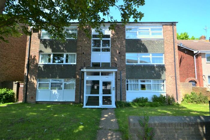 1 Bedroom Flat To Rent In Durling Court, Rainham, Kent, ME8