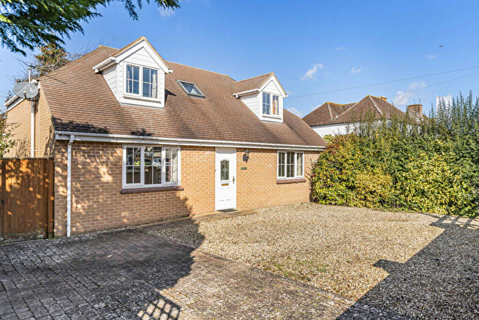 4 Bedroom Detached House For Sale In Green Road, Kidlington, OX5