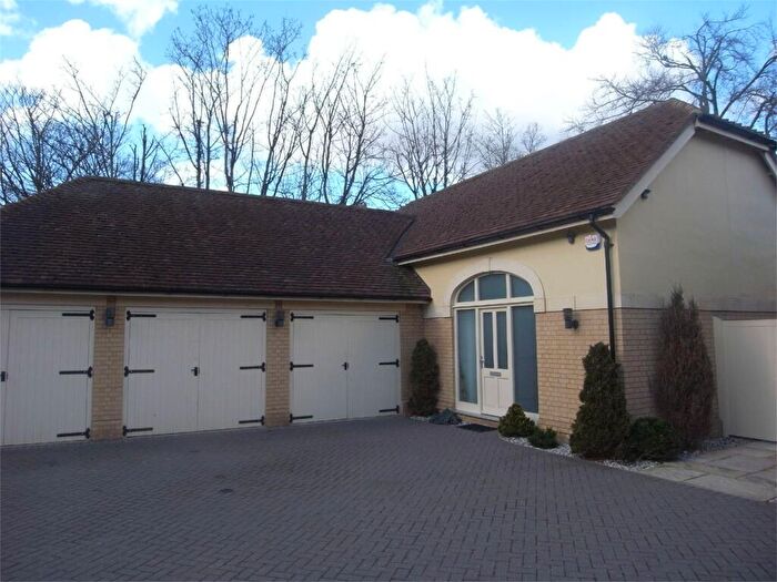 1 Bedroom Detached House To Rent In Clifton House Gardens, Clifton, Bedfordshire, SG17