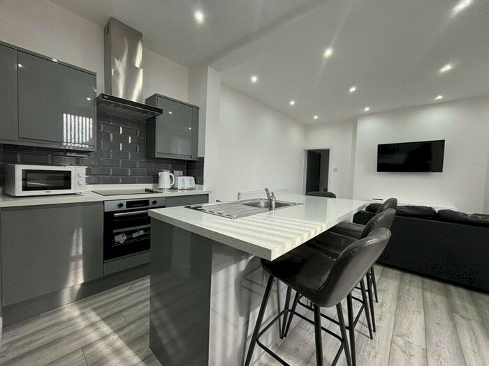 3 Bedroom Apartment To Rent In Hawarden Avenue, Liverpool, L17