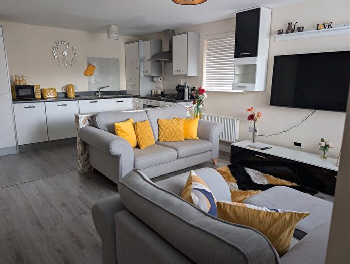2 Bedroom Terraced House For Sale In Jesmond Grange, Aberdeen, AB22