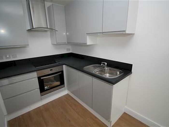 1 Bedroom Flat To Rent In London Road, Crawley, RH10