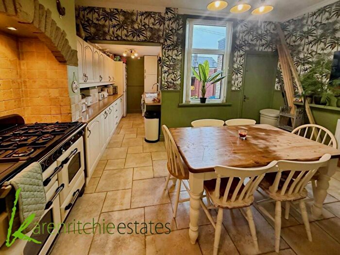 3 Bedroom Terraced House For Sale In Stanley Road, Bolton, BL1