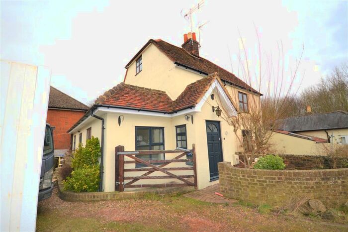 3 Bedroom Semi-Detached House To Rent In Rye Street, CM23