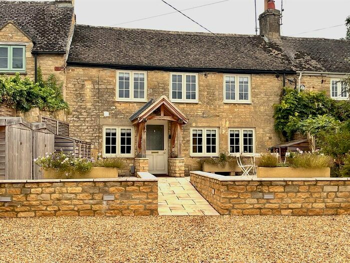 3 Bedroom Terraced House For Sale In High Street, Milton-Under-Wychwood, Chipping Norton, OX7