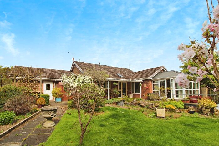 3 Bedroom Bungalow For Sale In Woodside, Prudhoe, NE42