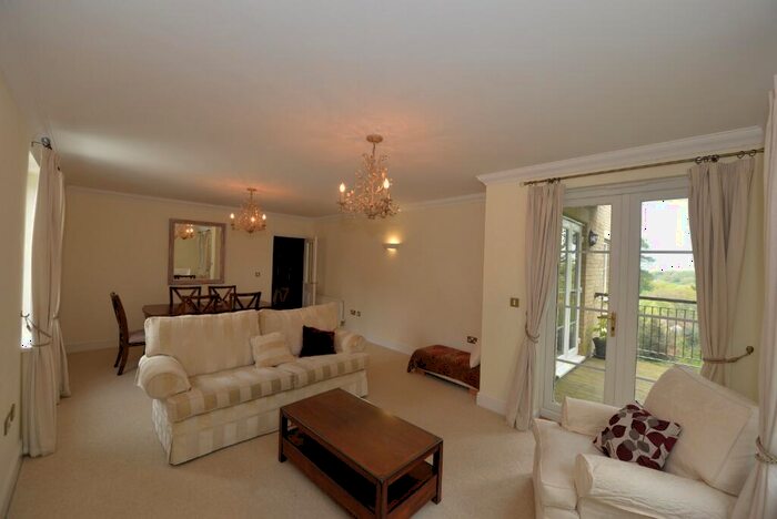 2 Bedroom Flat To Rent In Providence Park, Bassett, Southampton, SO16