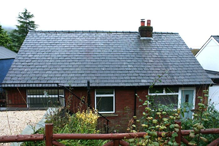 2 Bedroom Detached Bungalow To Rent In Central Avenue, Greenfield, Oldham, OL3