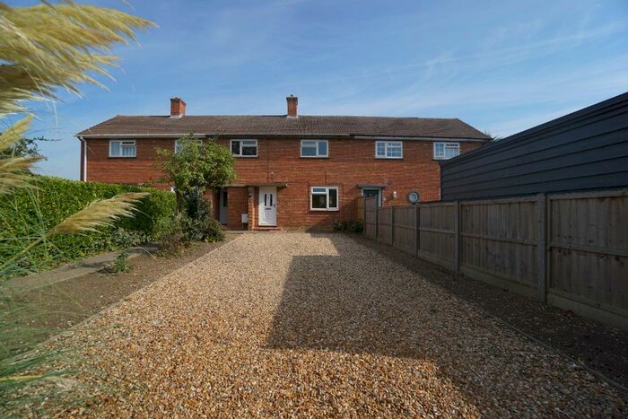 3 Bedroom Terraced House To Rent In Danescroft, Letchworth, SG6