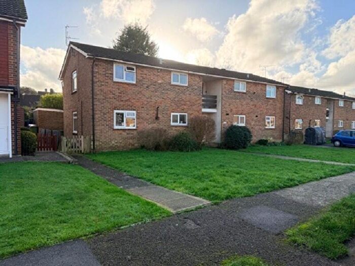 1 Bedroom Flat To Rent In Spinney North, Pulborough, West Sussex., RH20